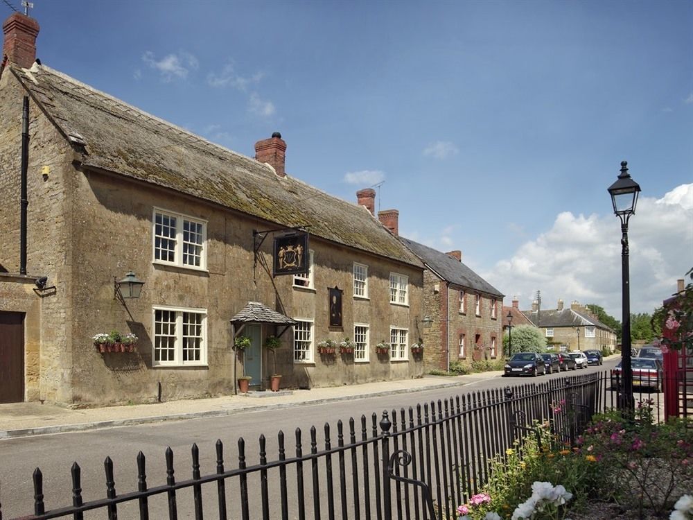Lord Poulett Arms Bristol Exterior photo